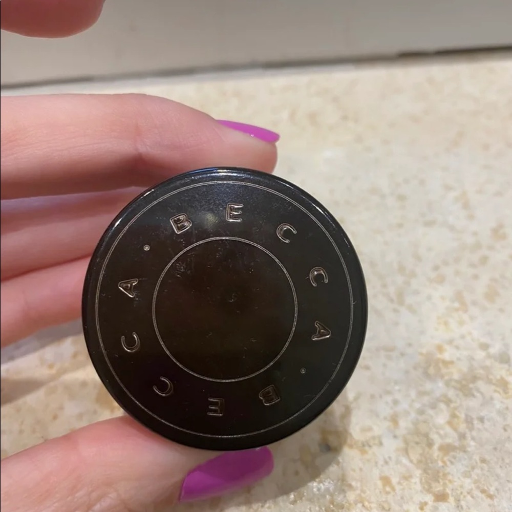 Becca Banana Concealer